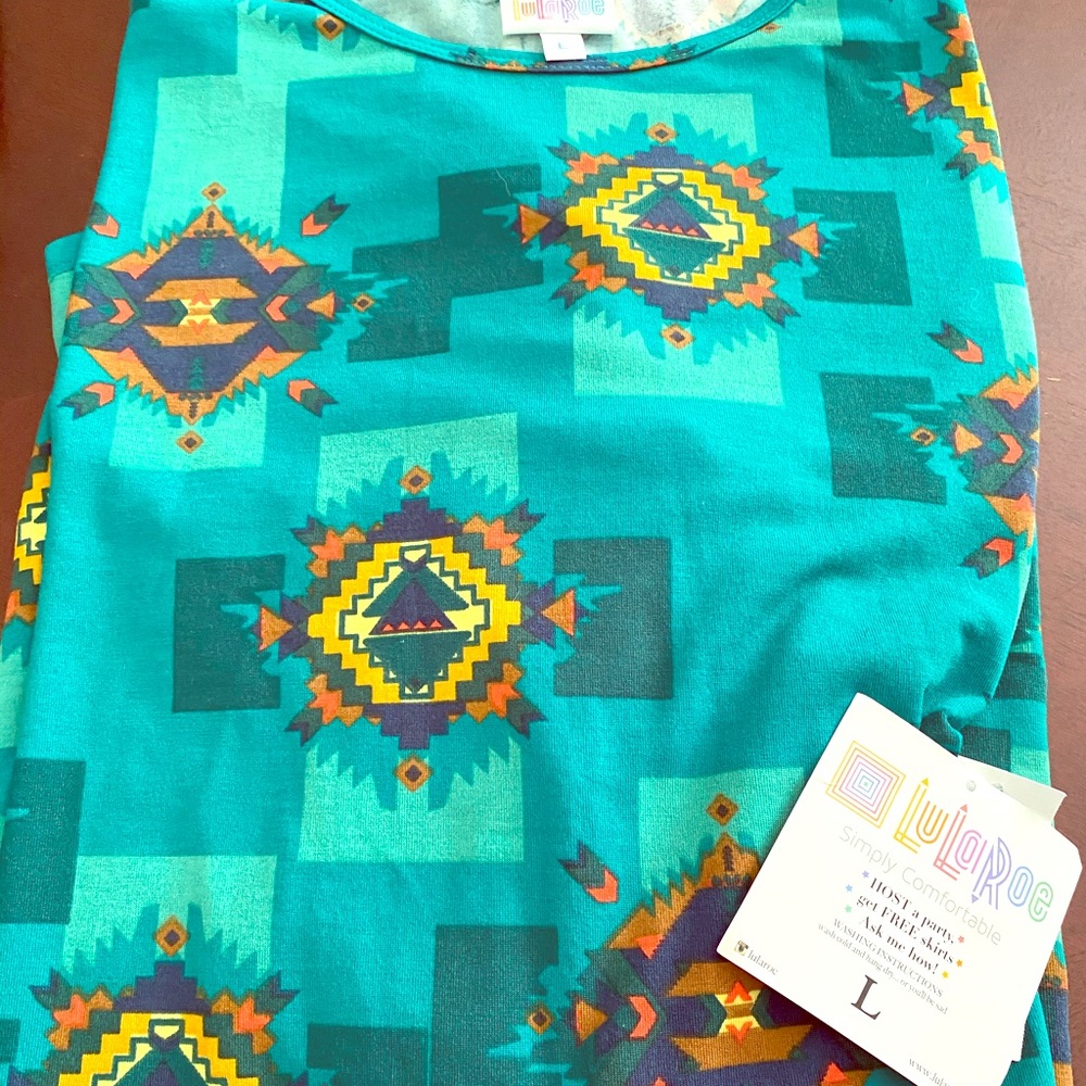 LuLaRoe L Irma